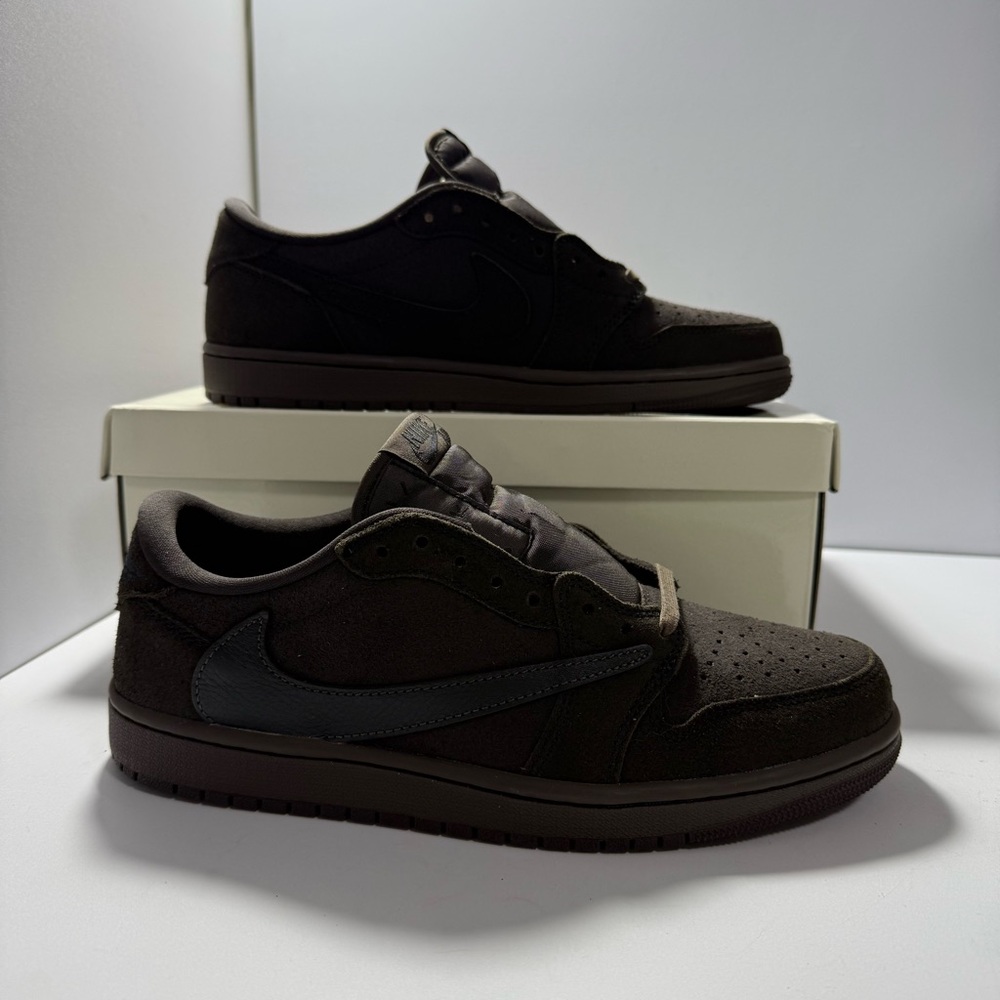 Jordan 1 low men’s sneakers